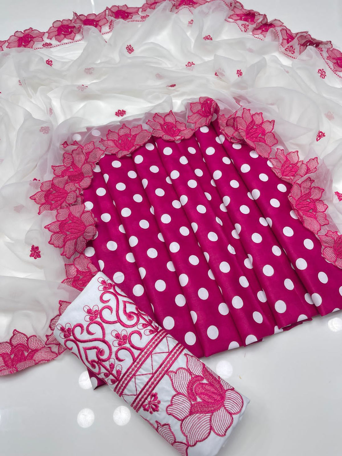 Lawn Fabric New Style 2k25